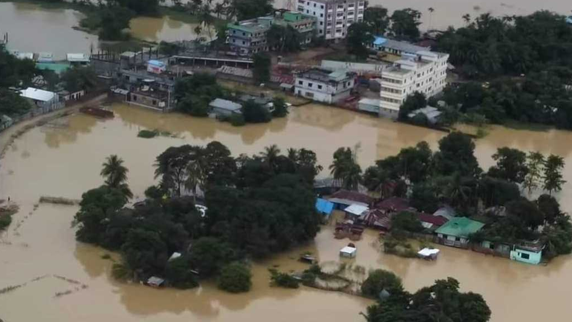 দেশে চলমান বন্যায় ১১ জেলায় মৃতের সংখ্যা বেড়ে ৫২