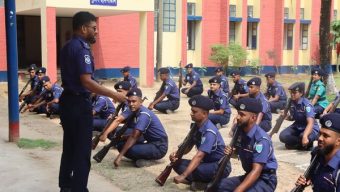 মৌলভীবাজারে পুলিশের বিভাগীয় পদোন্নতি পরীক্ষা ও প্যারেড অনুষ্টিত