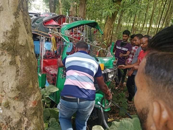 কমলগঞ্জে অটোরিকশা নিয়ন্ত্রণ হারিয়ে ২ শিক্ষার্থী নিহত