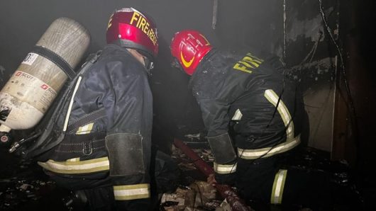 সচিবালয়ে সাড়ে তিন ঘন্টায়ও নিয়ন্ত্রণে আসেনি আগুন