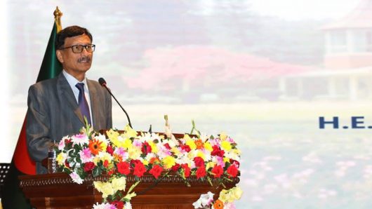 ঢাকা ও সাংহাইয়ের মধ্যে ব্যবসা-বাণিজ্য এবং যোগাযোগ বৃদ্ধির ওপর জোর দিলেন পররাষ্ট্র উপদেষ্টা