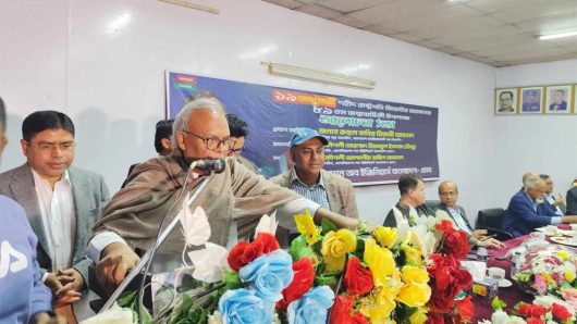 শেখ হাসিনা পাশের দেশ থেকে কর্মসূচির ঘোষণা দিচ্ছেন: রিজভী