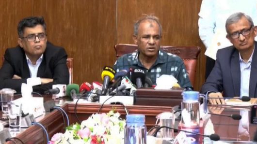 জীবিত থাকা অবস্থায় জানাজার সওয়াব পেয়ে গেসি: স্বরাষ্ট্র উপদেষ্টা