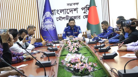 মৌলভীবাজারে ‘পুলিশ সুপারের জবাবদিহিতা’ শীর্ষক মতবিনিময় সভা
