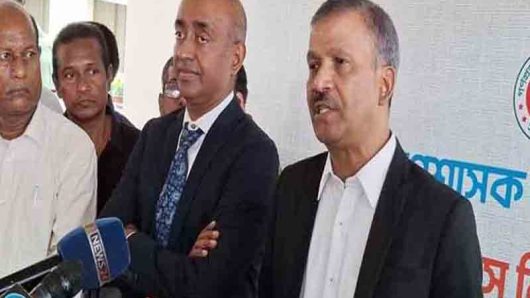 জনগণের সেবা আর কল্যাণ দেওয়া জেলা প্রশাসকদের কাজ: আইন উপদেষ্টা
