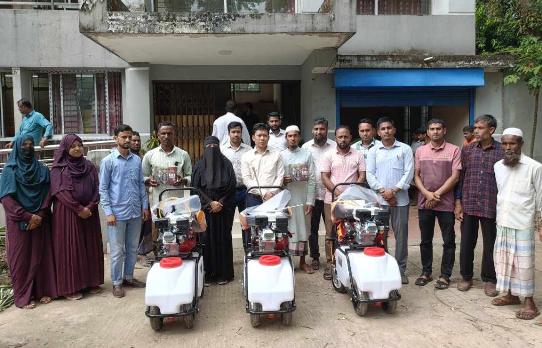জৈন্তাপুরে কৃষকদের মাঝে ভর্তুকি মূল্যে কৃষি যন্ত্রাংশ বিতরণ