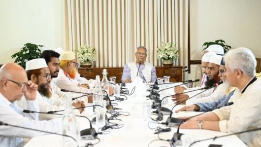 প্রধান উপদেষ্টার সঙ্গে বৈঠকে যে সব প্রস্তাব তুলে ধরলেন রাজনৈতিক নেতারা