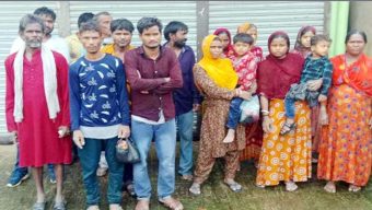 সীমান্তে ৬০ বাংলাদেশিকে পুশইন করল বিএসএফ