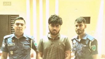মৌলভীবাজারে হযরত মুহাম্মদ (স:) কে নিয়ে কটূক্তিকর মন্তব্যে যুবক গ্রেপ্তার