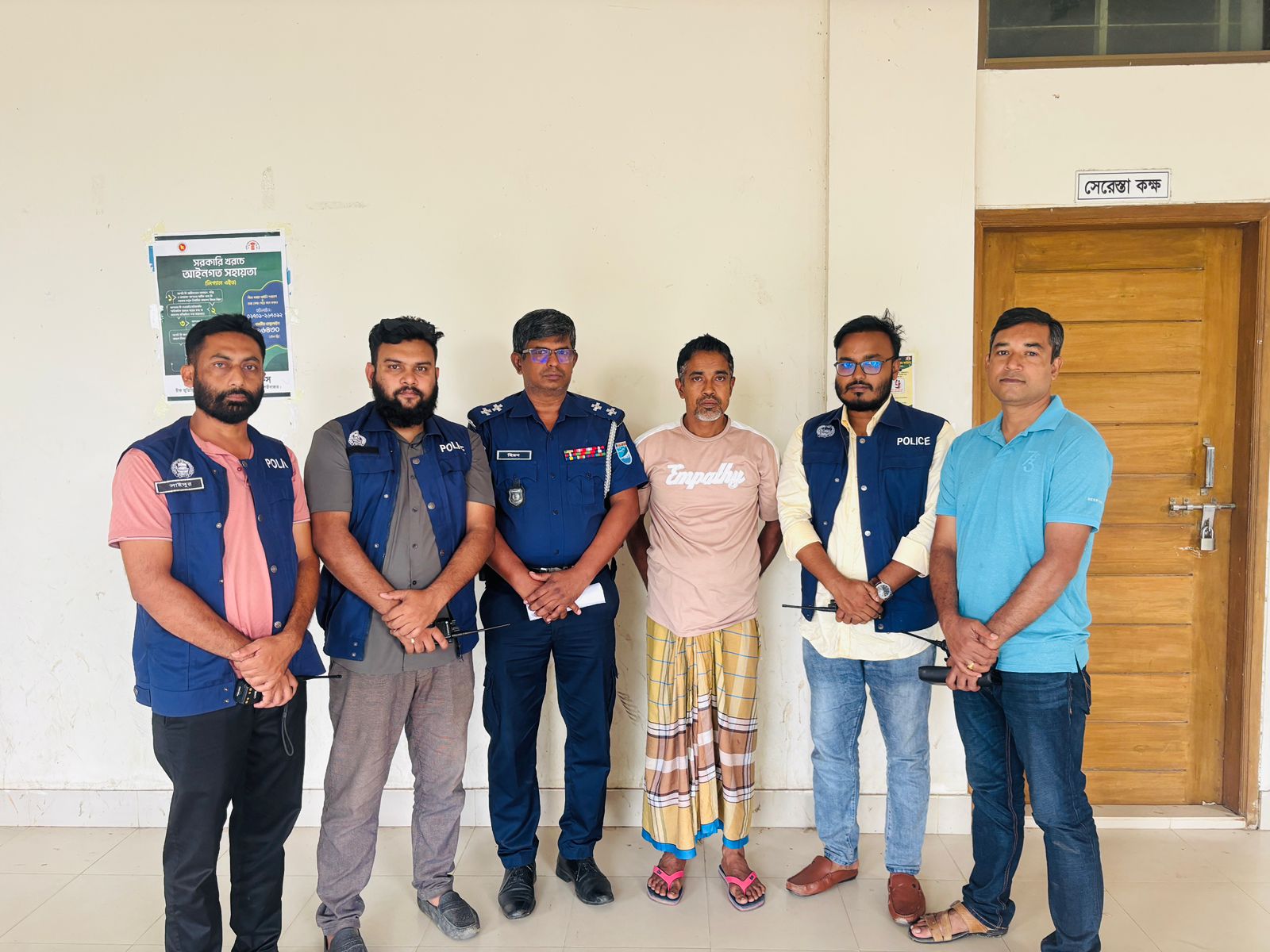 মৌলভীবাজারে ঔষধ কোম্পানির ডিপোতে ডাকাতি, প্রধান আসামি সহ আটক ২