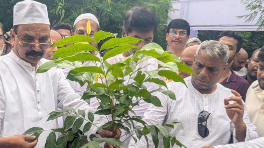 ধর্ম বিক্রি করে রাজনীতি করা ঠিক নই: গয়েশ্বর চন্দ্র রায়