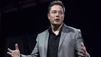 ট্রাম্পের এই বোর্ডের নাম শান্তি না হয়ে টুকরো হওয়া উচিত: ইলন মাস্ক