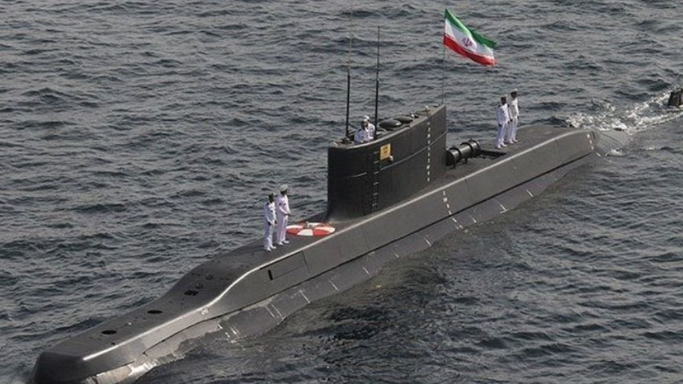 হরমুজ প্রণালিতে আকাশসীমা বন্ধ করে মহড়া চালাল ইরান