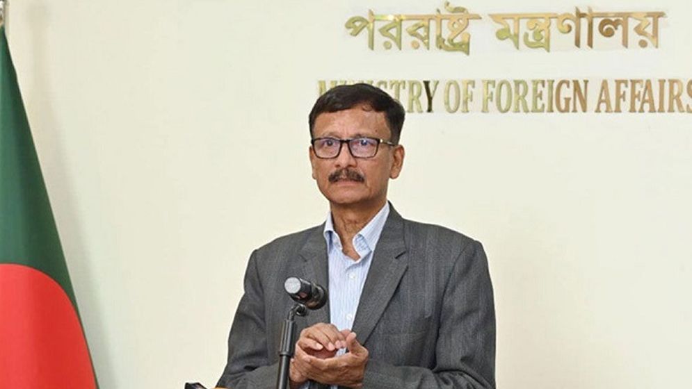 ভারত কিছুটা অতিরিক্ত প্রতিক্রিয়া দেখায়: পররাষ্ট্র উপদেষ্টা