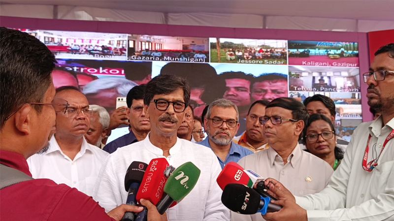 চলতি বছর ৪৩ লাখ কৃষক কার্ড পাবেন: আমিন উর রশিদ