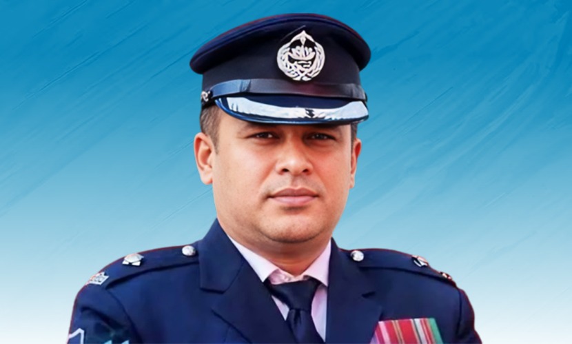 তিন সদস্যের তদন্ত কমিটি ওসি রাকিবুলকে জিজ্ঞাসাবাদ করছে