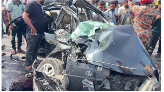 যাত্রীবাহী বাসের সঙ্গে প্রাইভেটকারের সংঘর্ষ: নিহত ৪, আহত ৫