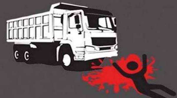 বাবার চালানো ট্রাক্টরের চাকায় পিষ্ট হয়ে ছেলেন মৃত্যু