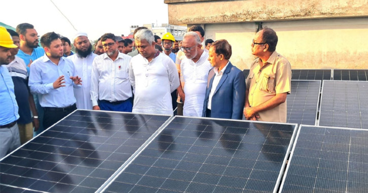 সোলার প্যানেল থেকে ১০ হাজার মেগাওয়াট বিদ্যুৎ উৎপাদন করতে চায় সরকার: বিদ্যুৎ, জ্বালানি ও খনিজসম্পদ প্রতিমন্ত্রী