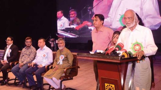 পৃথিবীর সবচেয়ে শক্তিশালী অস্ত্র পারমাণবিক বোমা নয়, শান্তি: মঈন খান